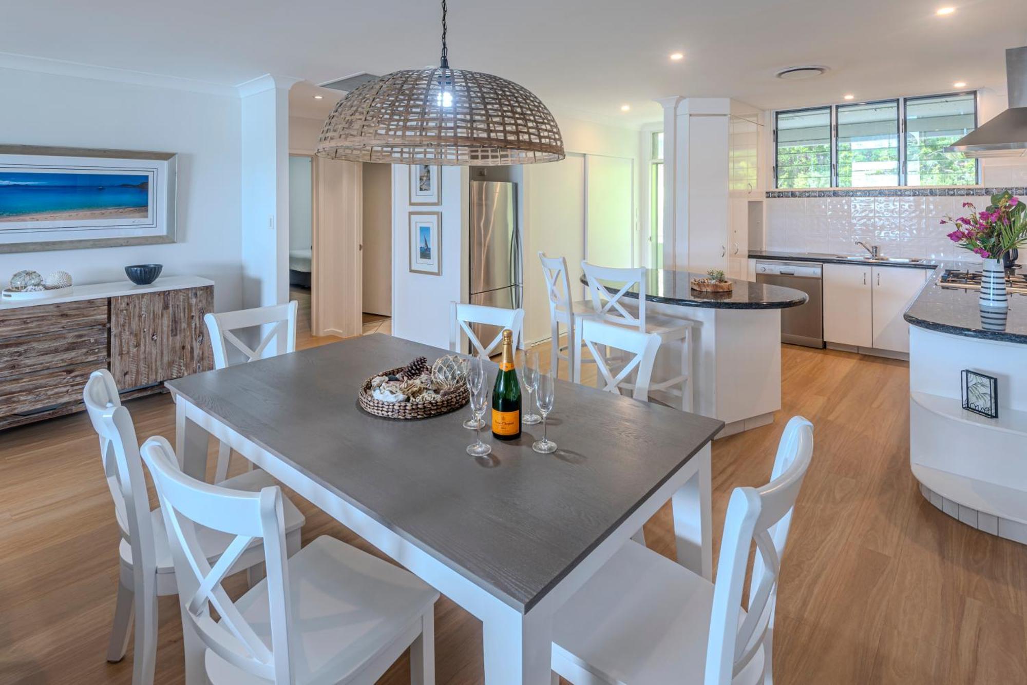Lagoon Beachfront Lodge 202 On Hamilton Island By Hamorent ภายนอก รูปภาพ