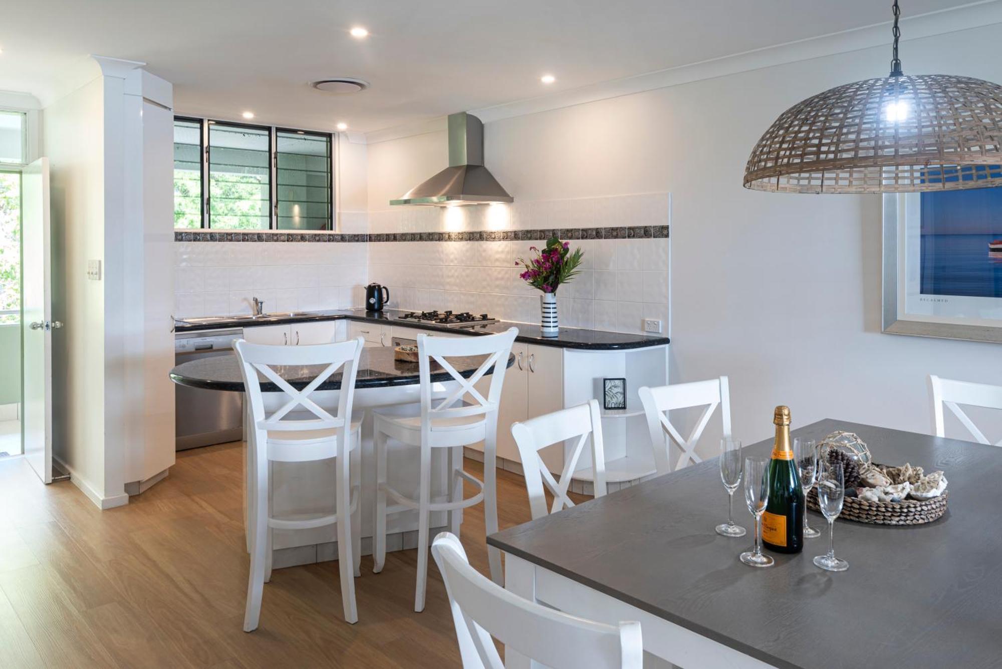 Lagoon Beachfront Lodge 202 On Hamilton Island By Hamorent ภายนอก รูปภาพ